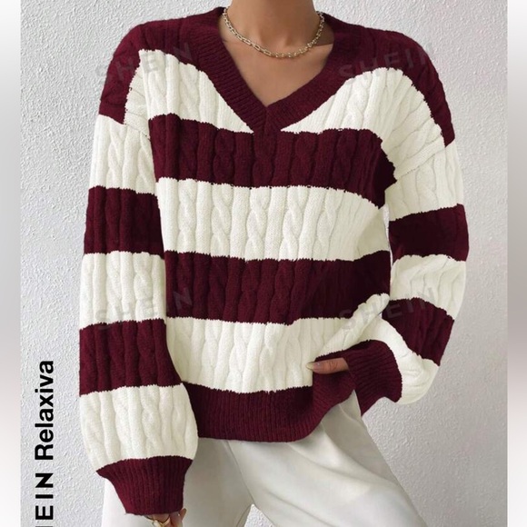 SHEIN Oversized Sweater - Picture 3 of 4
